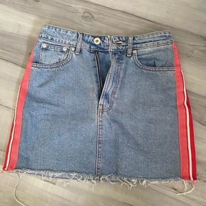 Jean skirt with red stripe down the sides